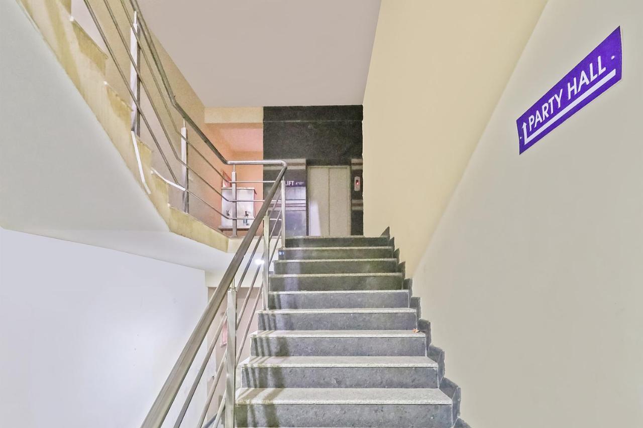 Oyo J P Palace Hotel Dod Ballapur Ngoại thất bức ảnh